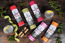 Load image into Gallery viewer, Herdwick Distillery Christmas Crackers
