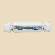 Load image into Gallery viewer, Lakeland Liqueur Christmas Crackers