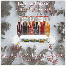 Load image into Gallery viewer, Lakeland Liqueur Christmas Crackers