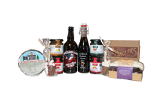 Load image into Gallery viewer, Christmas Treats Basket